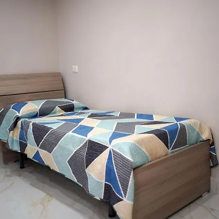 Camy Neapel